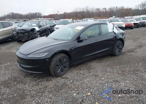 2025 Tesla Model 3 Long Range Rear-Wheel Drive/Standard из США, поврежденный, VIN 5YJ3E1EA3SF062602